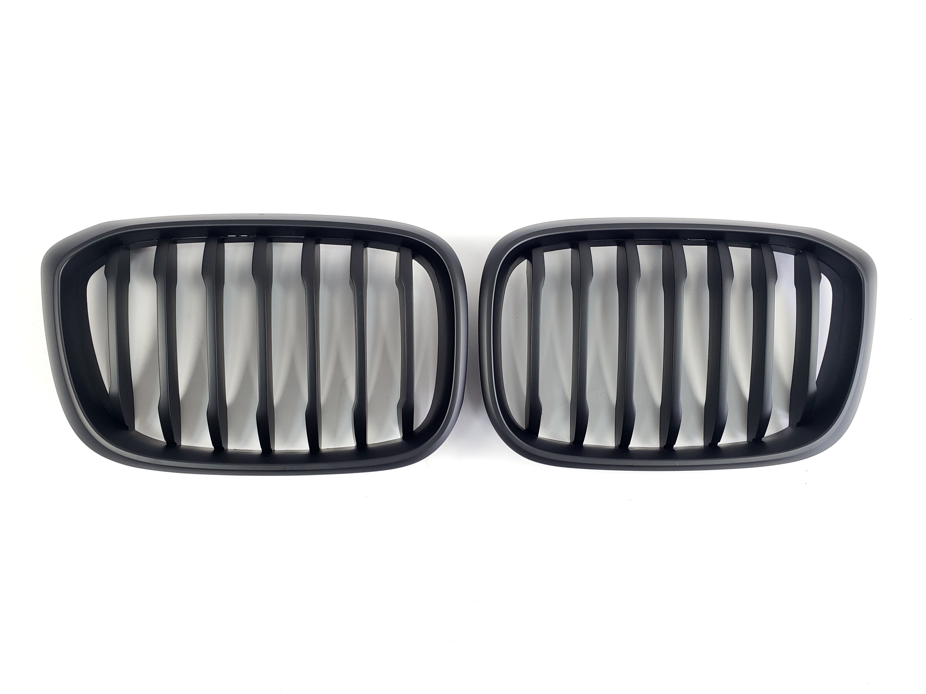 Ніздрі Чорний мат (1 Bar) на BMW X3 G01 2018-2022 року