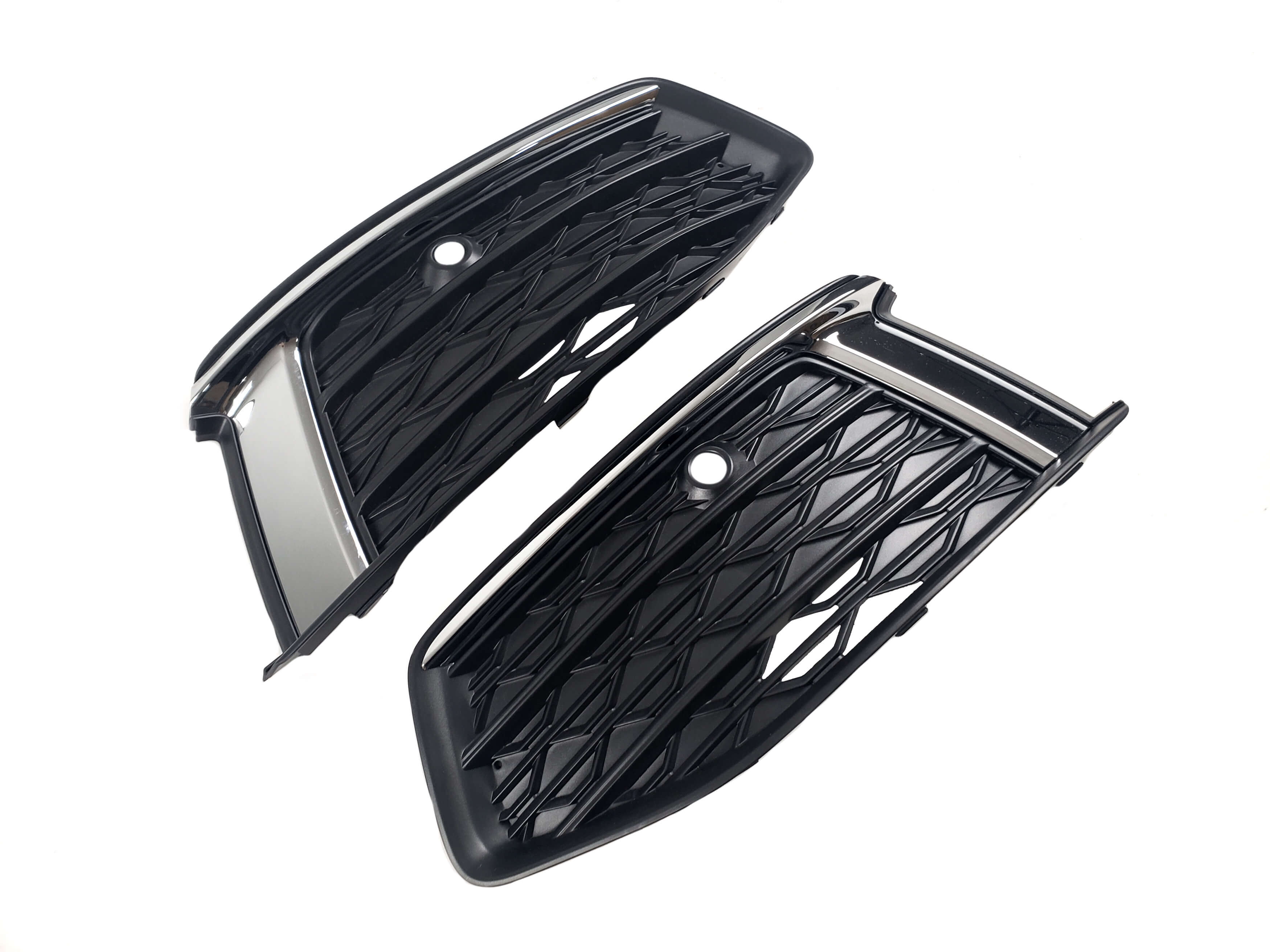 Решітки в бампер Chrome Black на Audi A6 C8 2018-2023 року 2