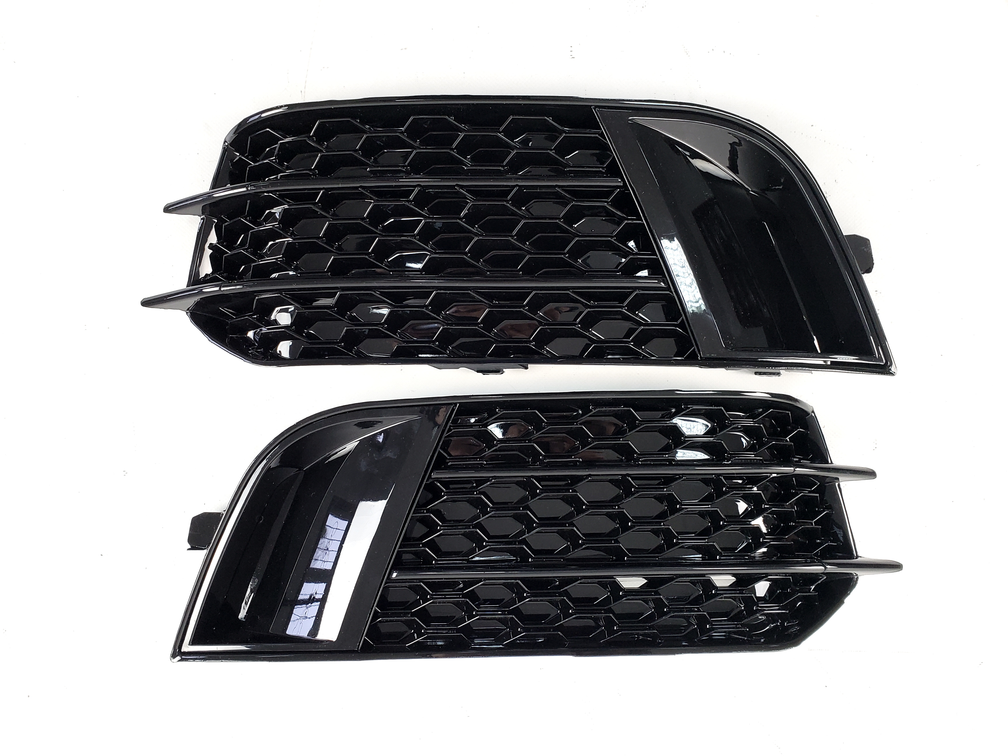 Решітки в бампер Full Black (в стилі RS1) на Audi A1 8X 2010-2014 року