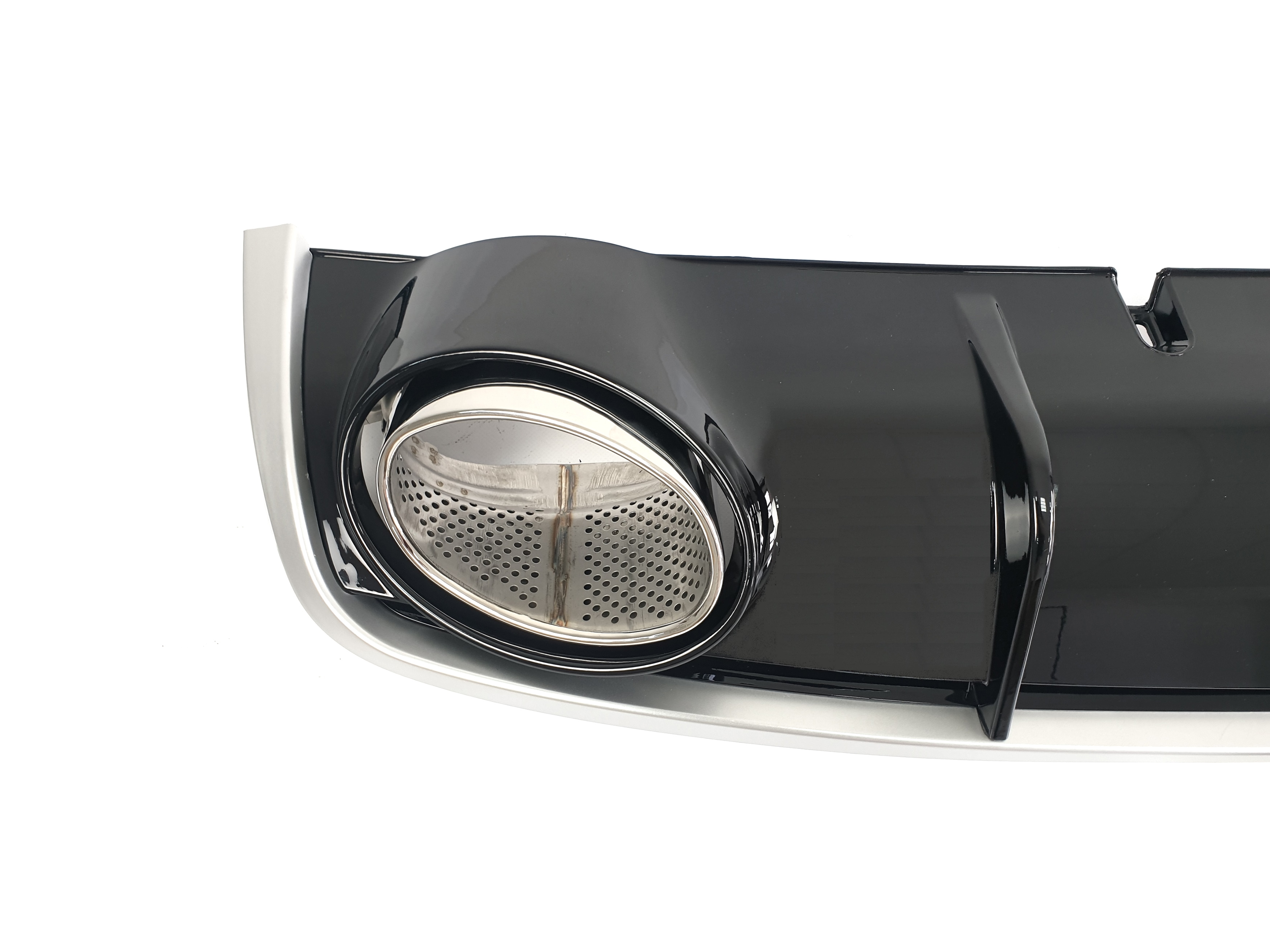 Дифузор (заднього бампера) Black Silver / Chrome Pipe (в стилі RS4) на Audi A4 B8 2011-2015 року 2
