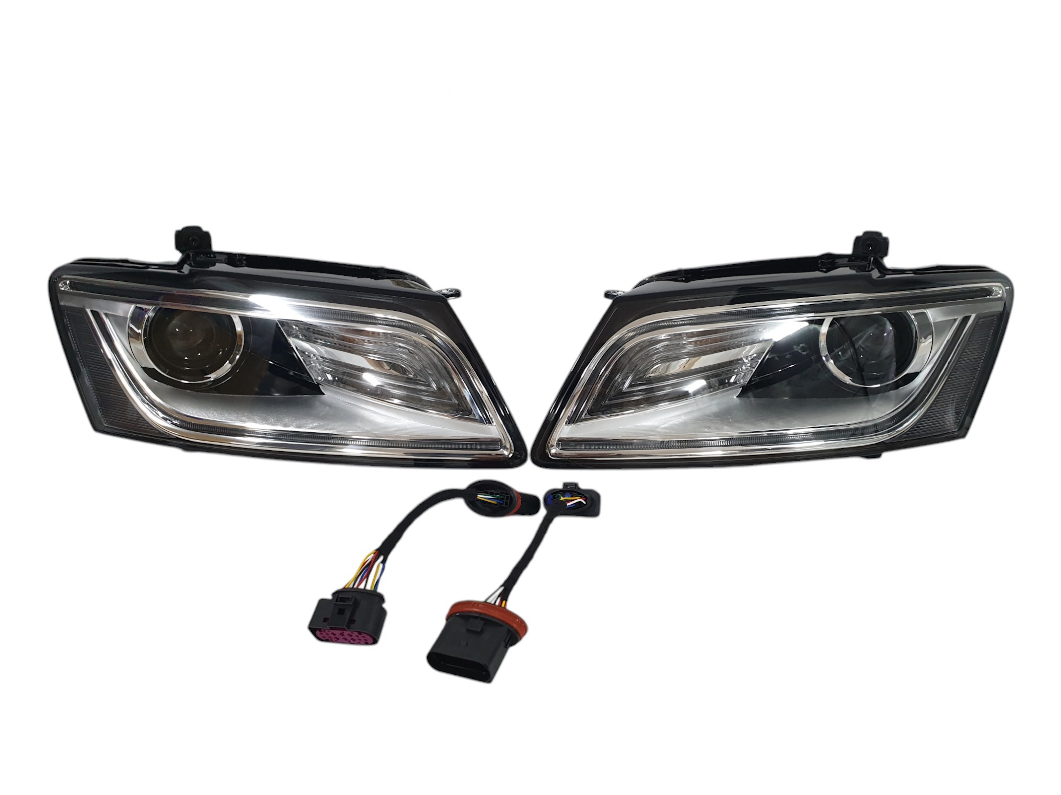 Передні фари (Bi-Xenon стиль Q5 2012+) на Audi Q5 8R 2008-2012 року