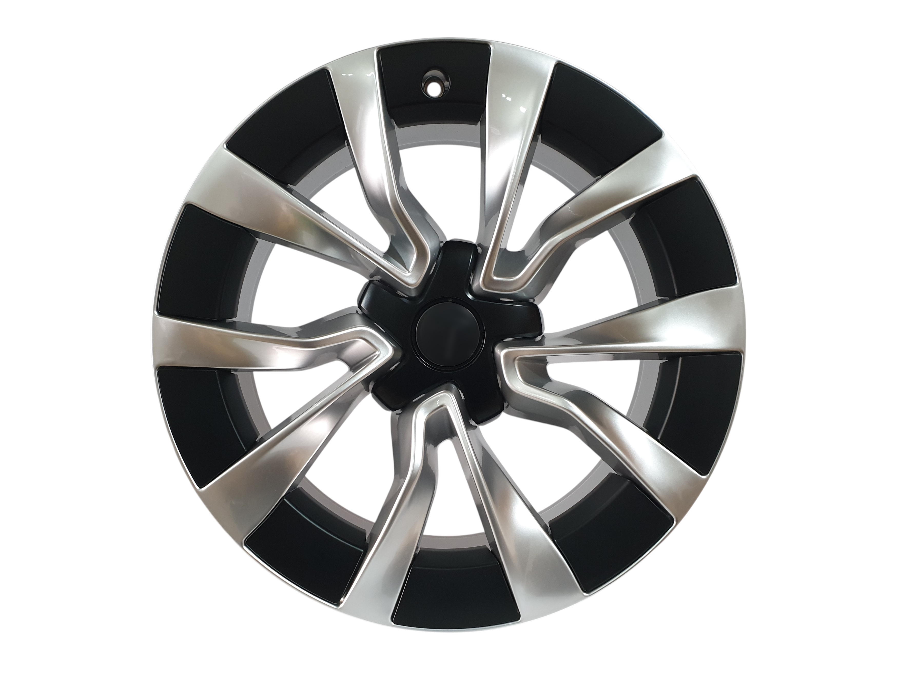 R18 Hyper Silver (одноширокі 8.5J ET38) на Tesla Model 3 2017-2022 року