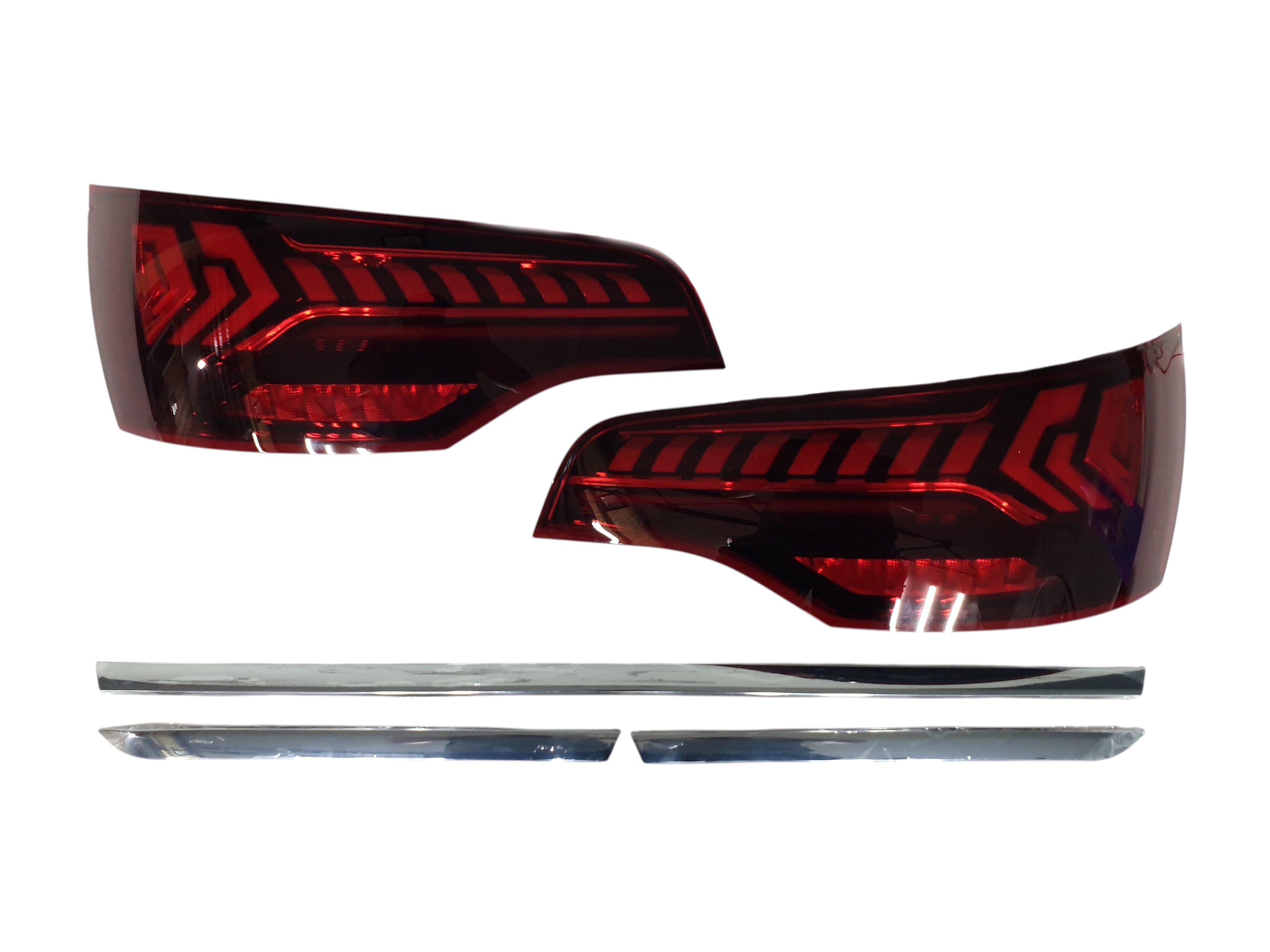 Задні ліхтарі Led (Red) на Audi Q7 4L 2005-2015 року 4