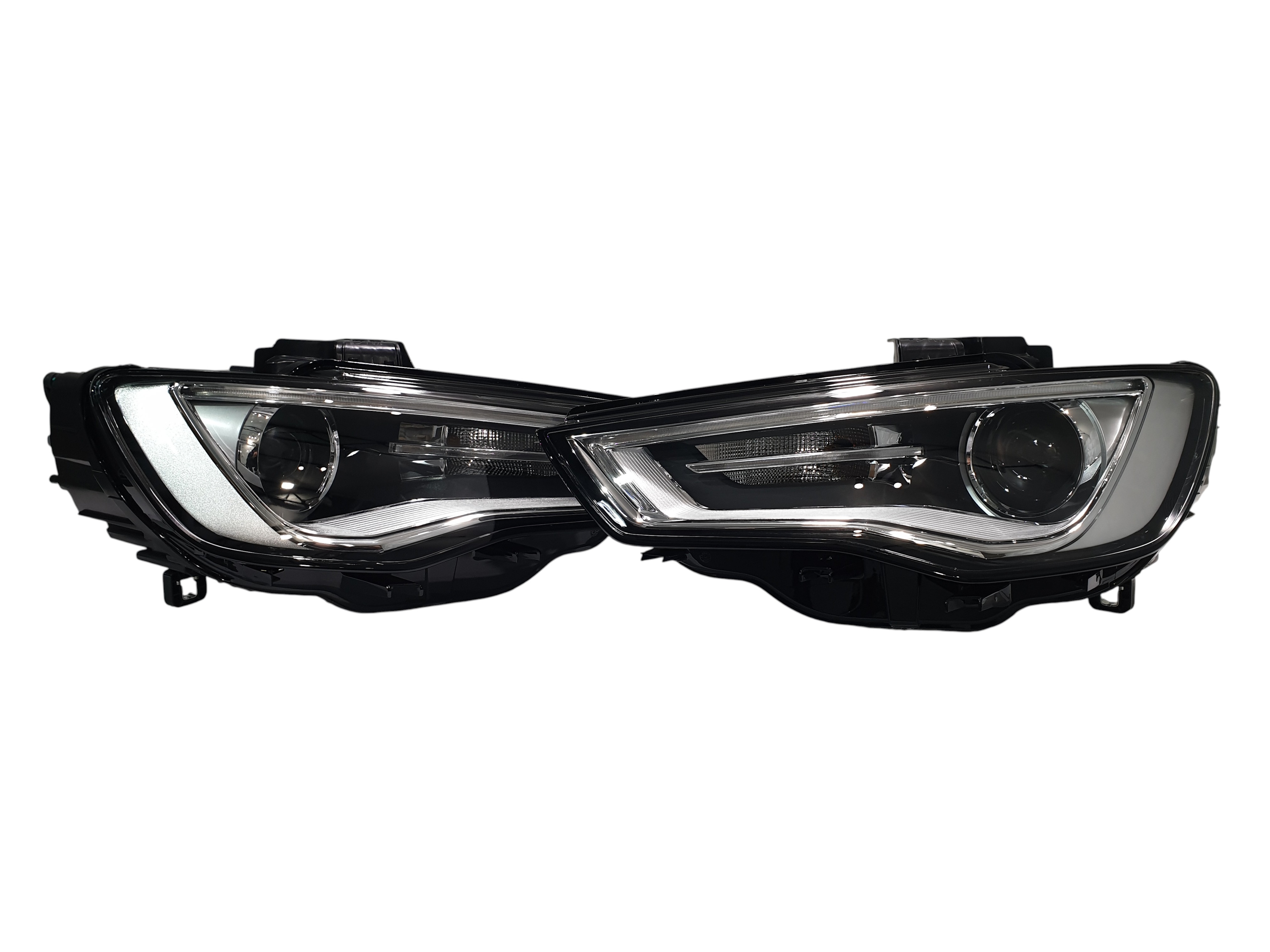 Передні фари (Xenon + блоки) на Audi A3 8V 2012-2016 року
