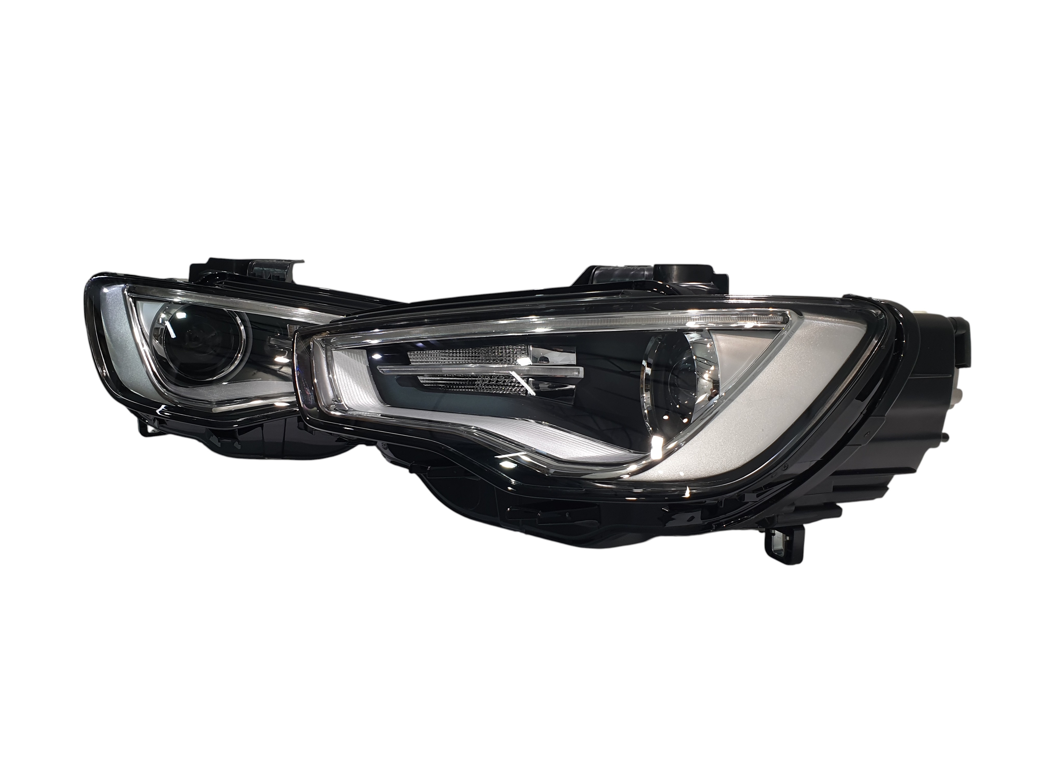 Передні фари (Xenon + блоки) на Audi A3 8V 2012-2016 року 3