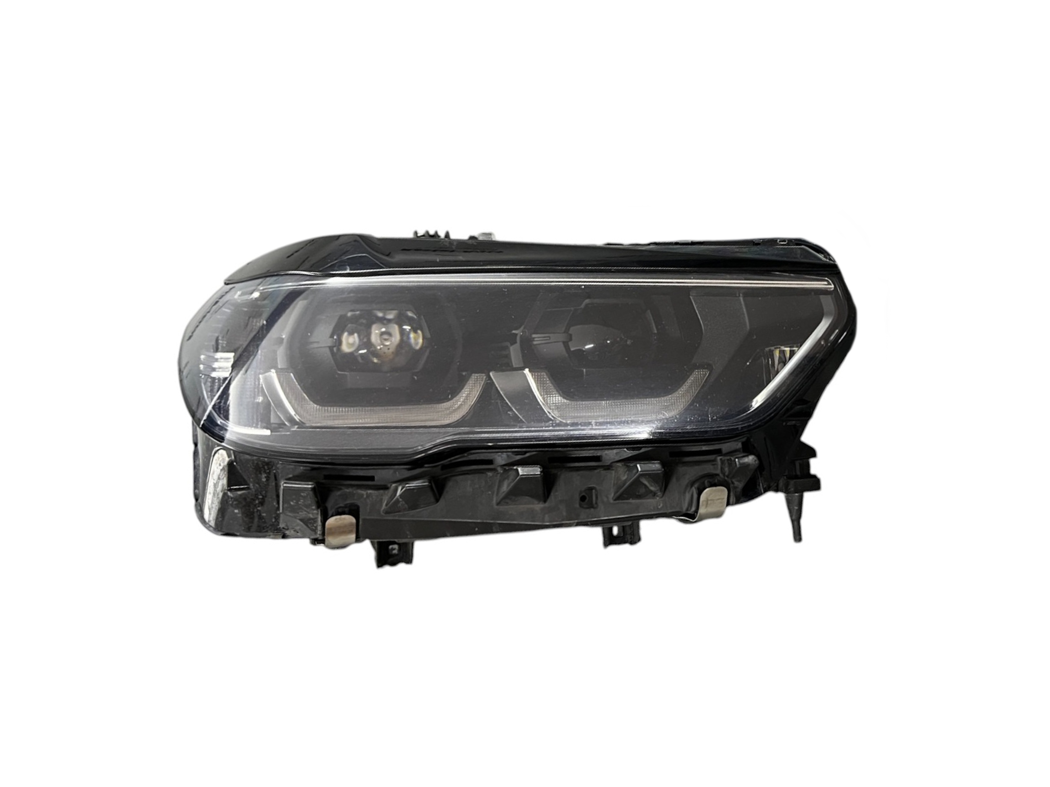 Передні фари Led RH (Оригінал) на BMW X5 G05 2018-2022 року