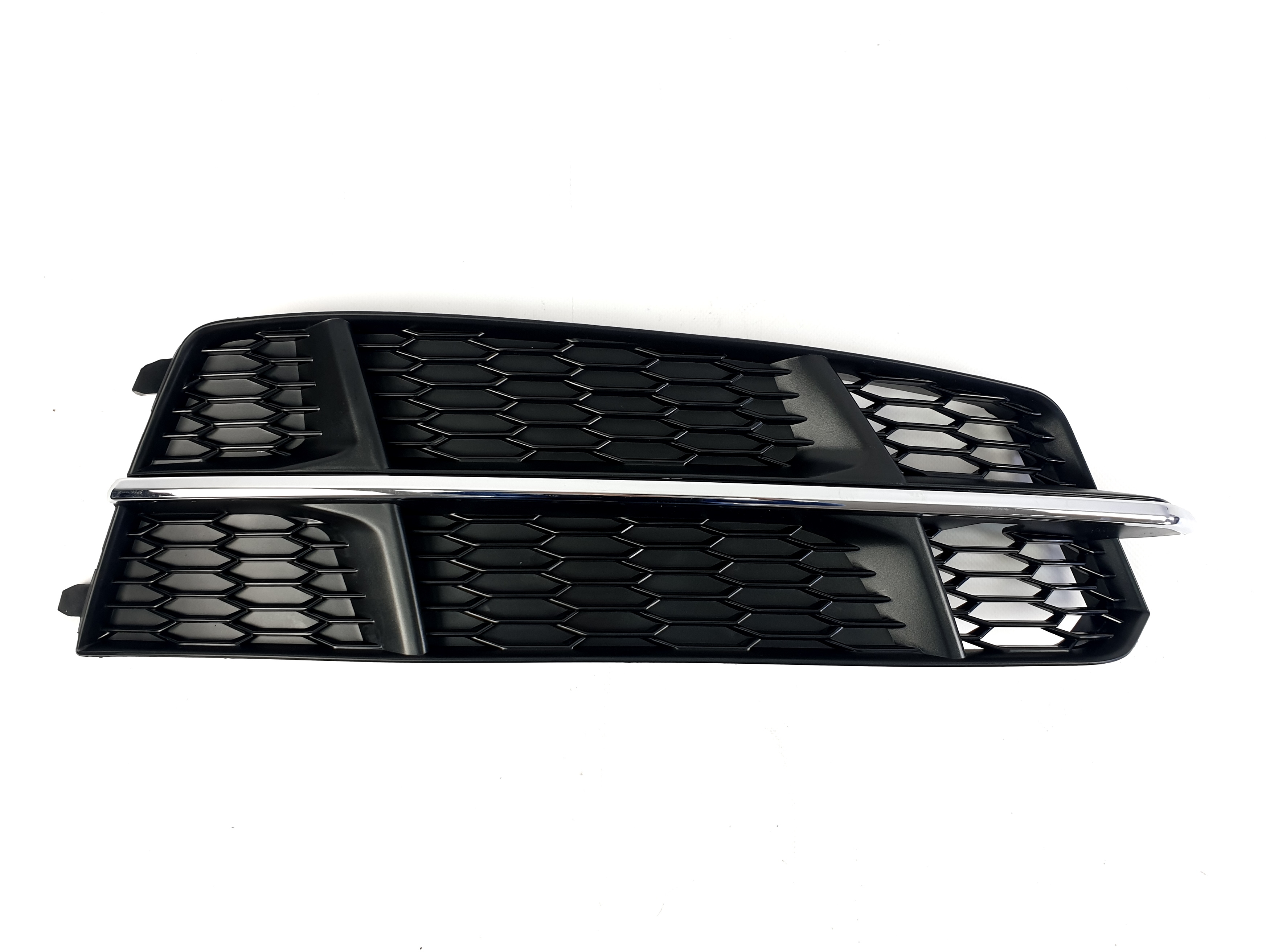 Решітки в бампер Chrome Black (в стилі S6) S-Line на Audi A6 C7 2014-2018 року 2