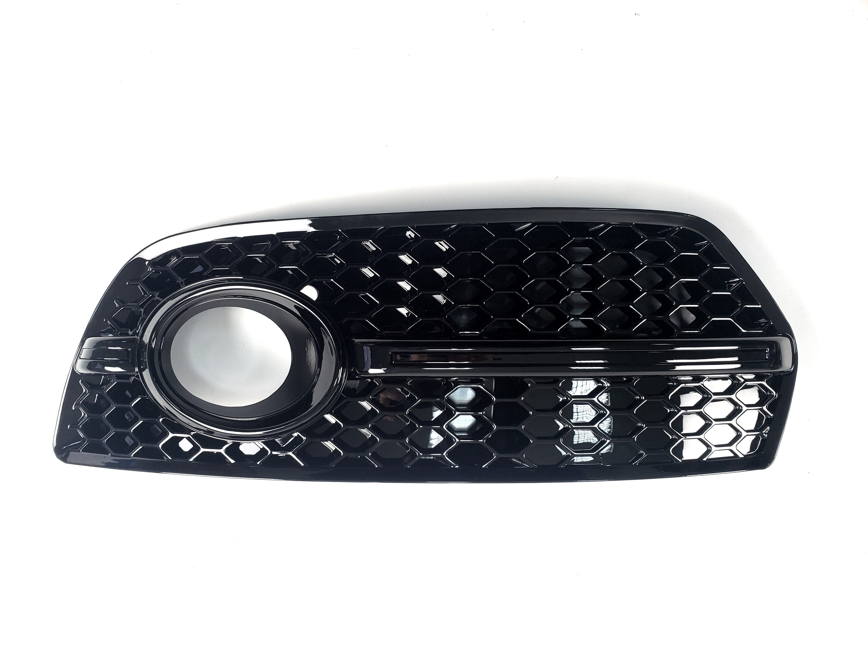 Решітки в бампер Full Black (в стилі RSQ5) на Audi Q5 8R 2008-2012 року 2