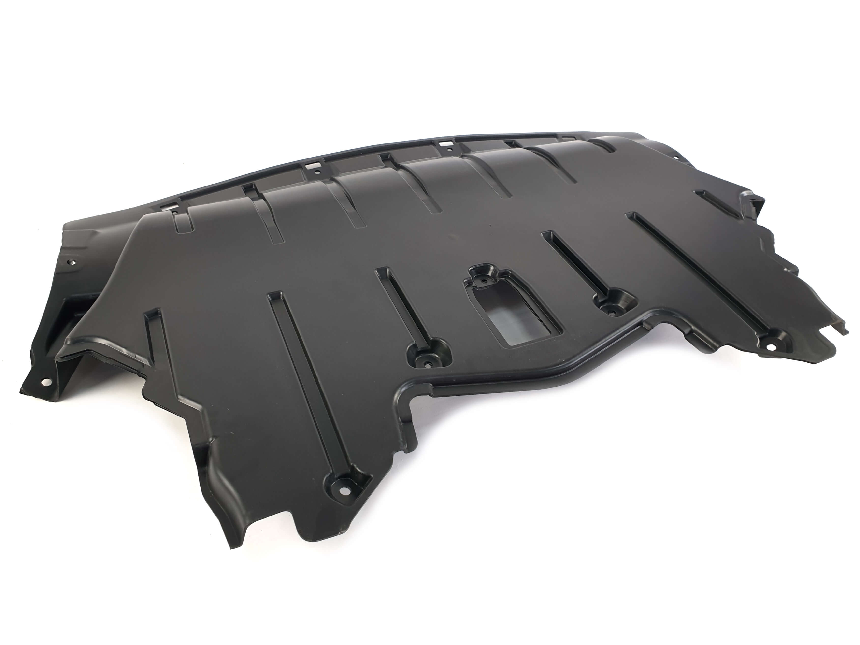 Захист двигуна на BMW X5 E70 2010-2013 року 3