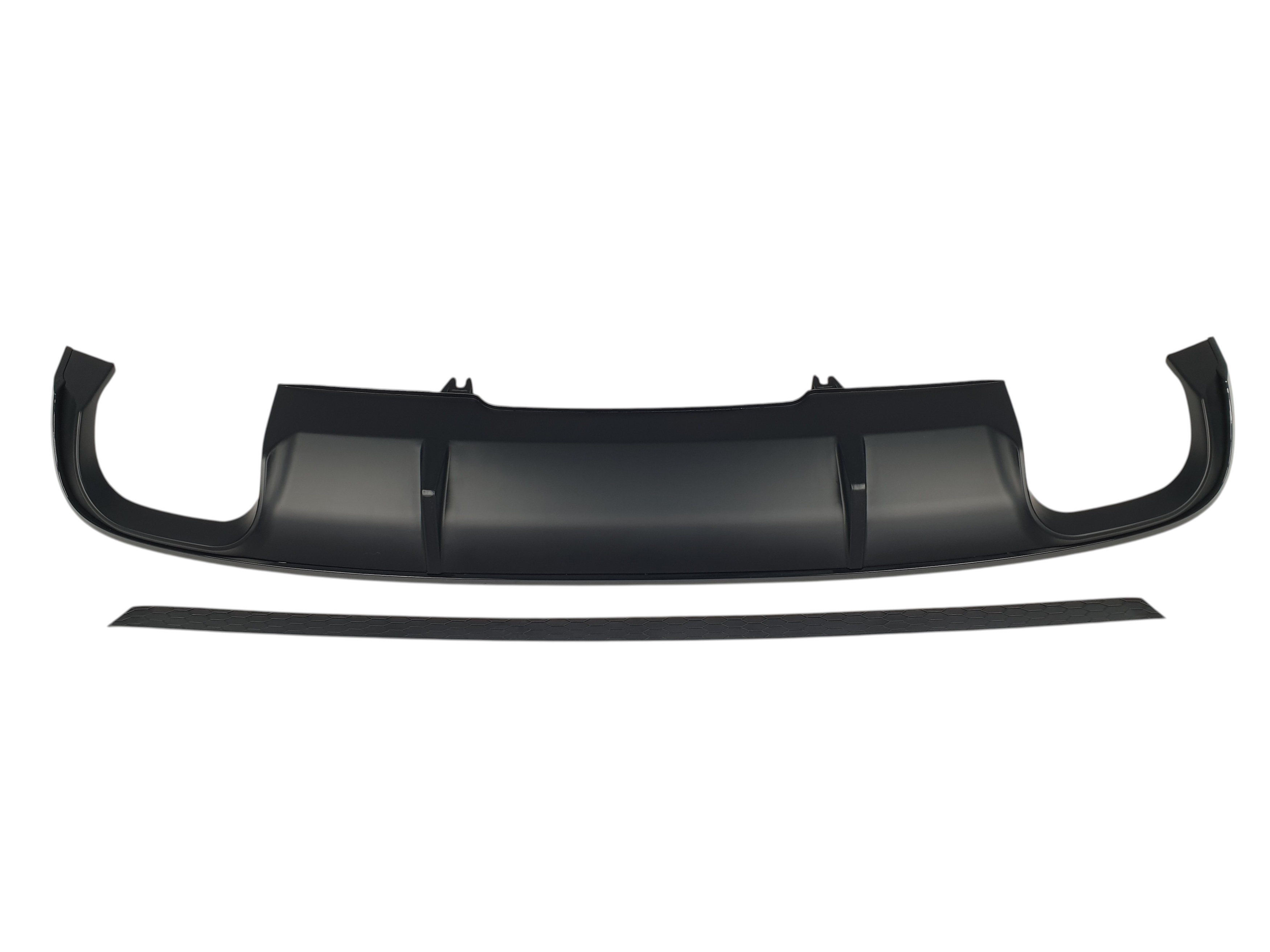 Дифузор (заднього бампера) Full Black (Gloss) (в стилі S4 00-00) на Audi A4 B9 2015-2019 року