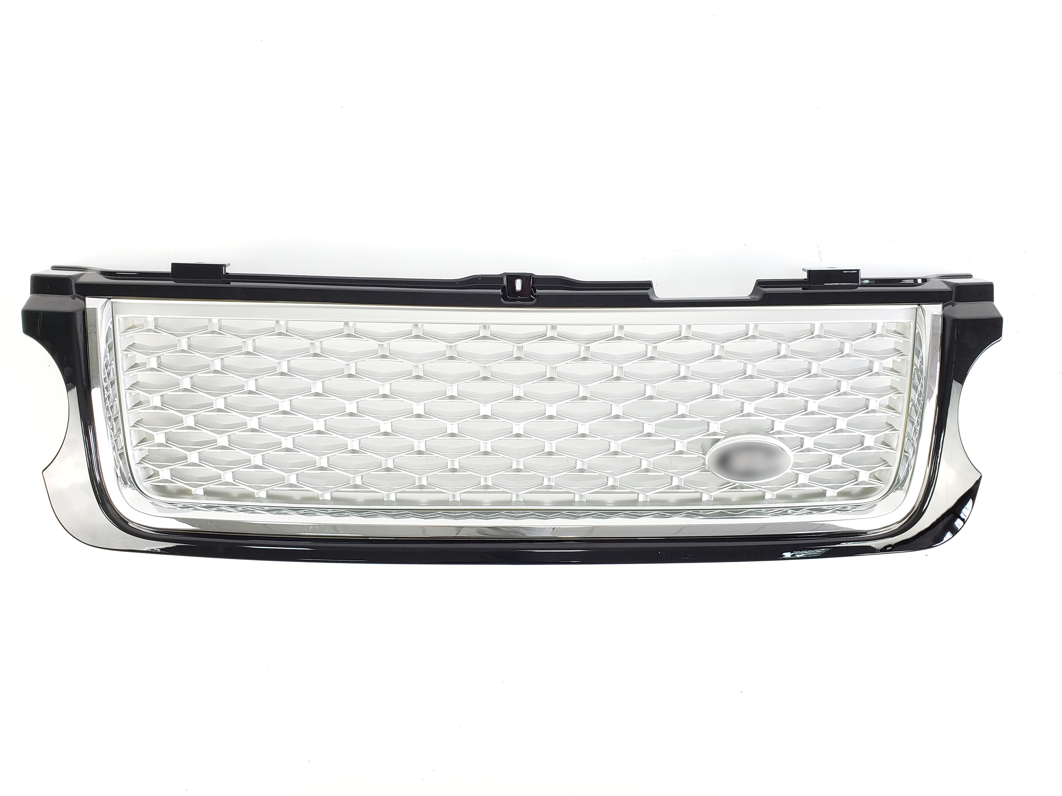 Решітка радіатора на Land Rover Range Rover Vogue L322 2010-2013 року