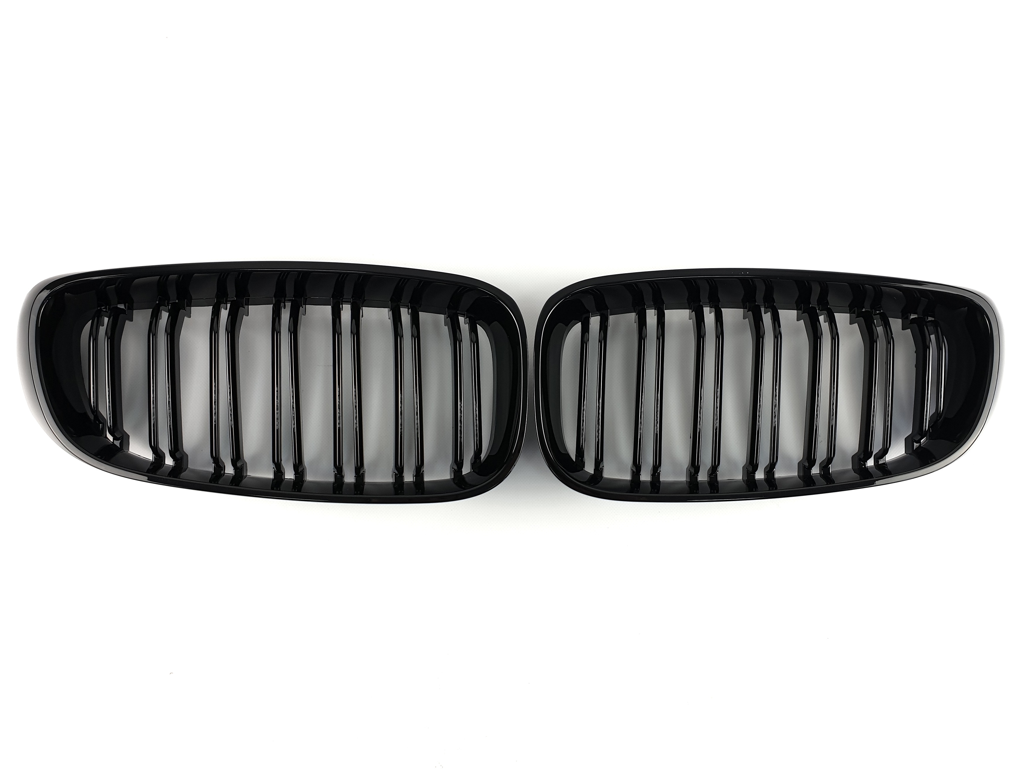 Ніздрі Чорний глянець (Подвійні M-Look) на BMW 3 Series (GT) F34 2013-2019 року