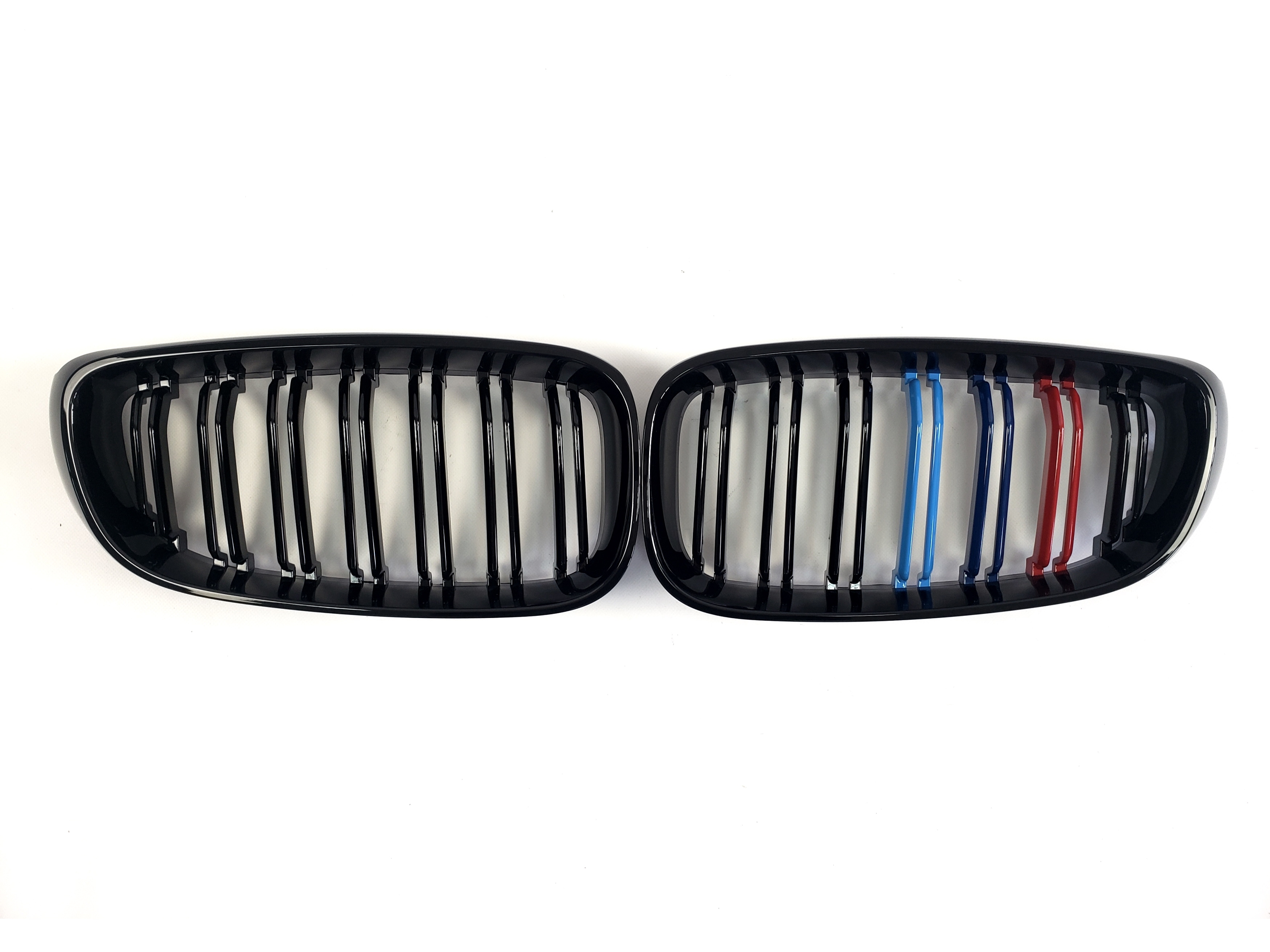 Ніздрі M-color (Подвійні M-Look) на BMW 3 Series (GT) F34 2013-2019 року