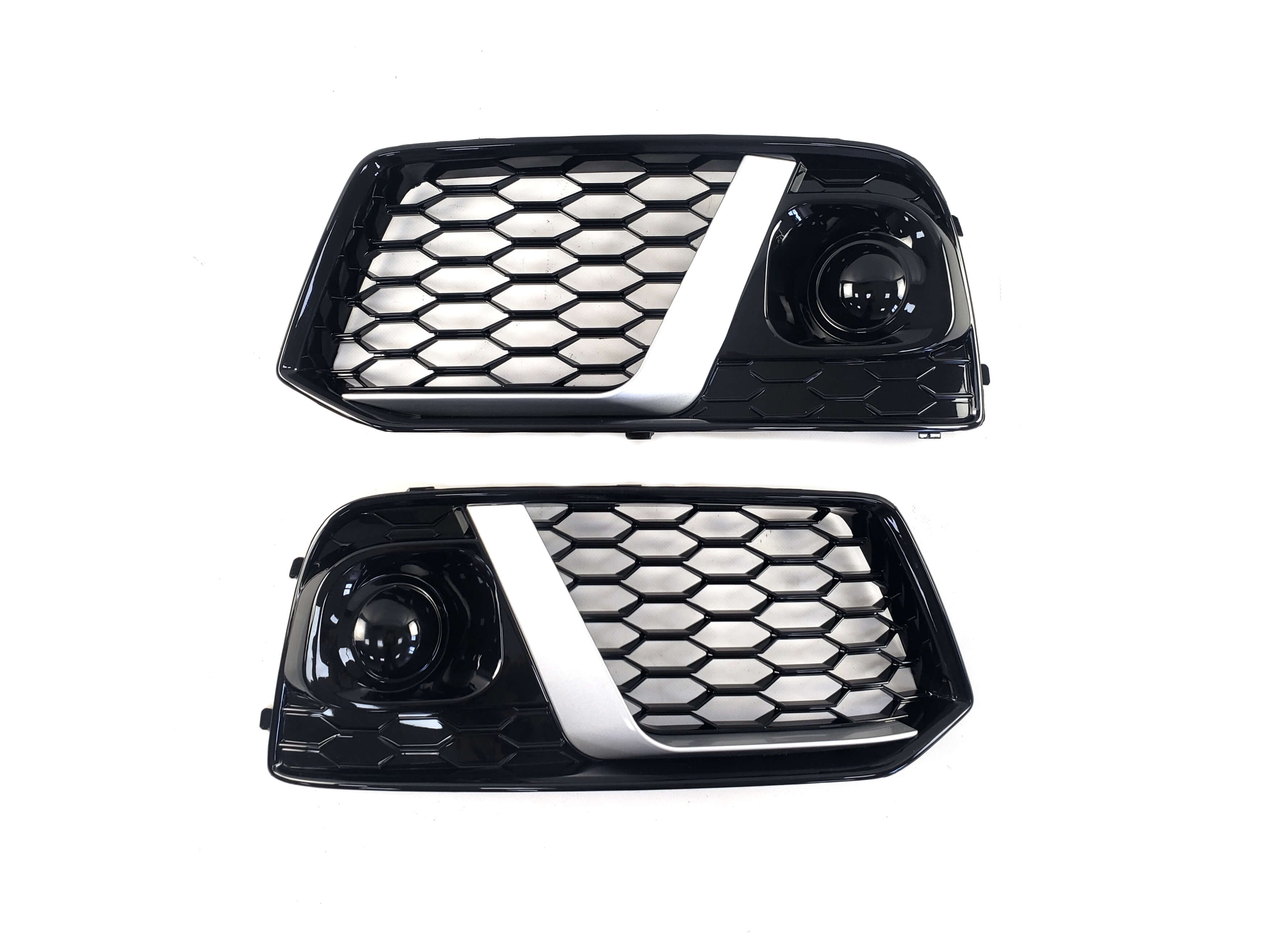 Решітки в бампер Silver Black (в стилі RSQ5) на Audi Q5 80A 2016-2020 року