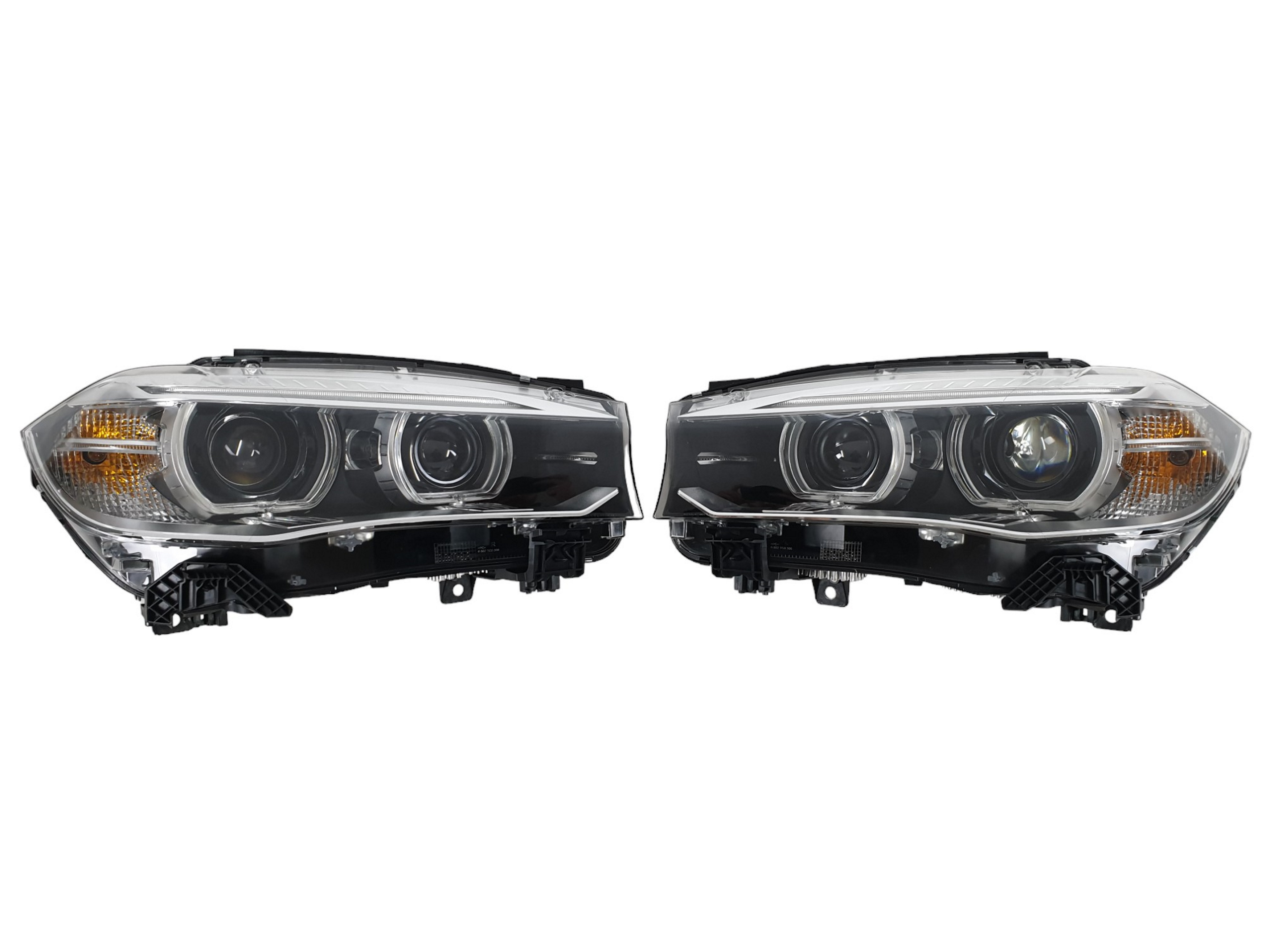 Передні фари (Bi-Xenon No Adaptive) комплектні на BMW X5 F15 2013-2018 року