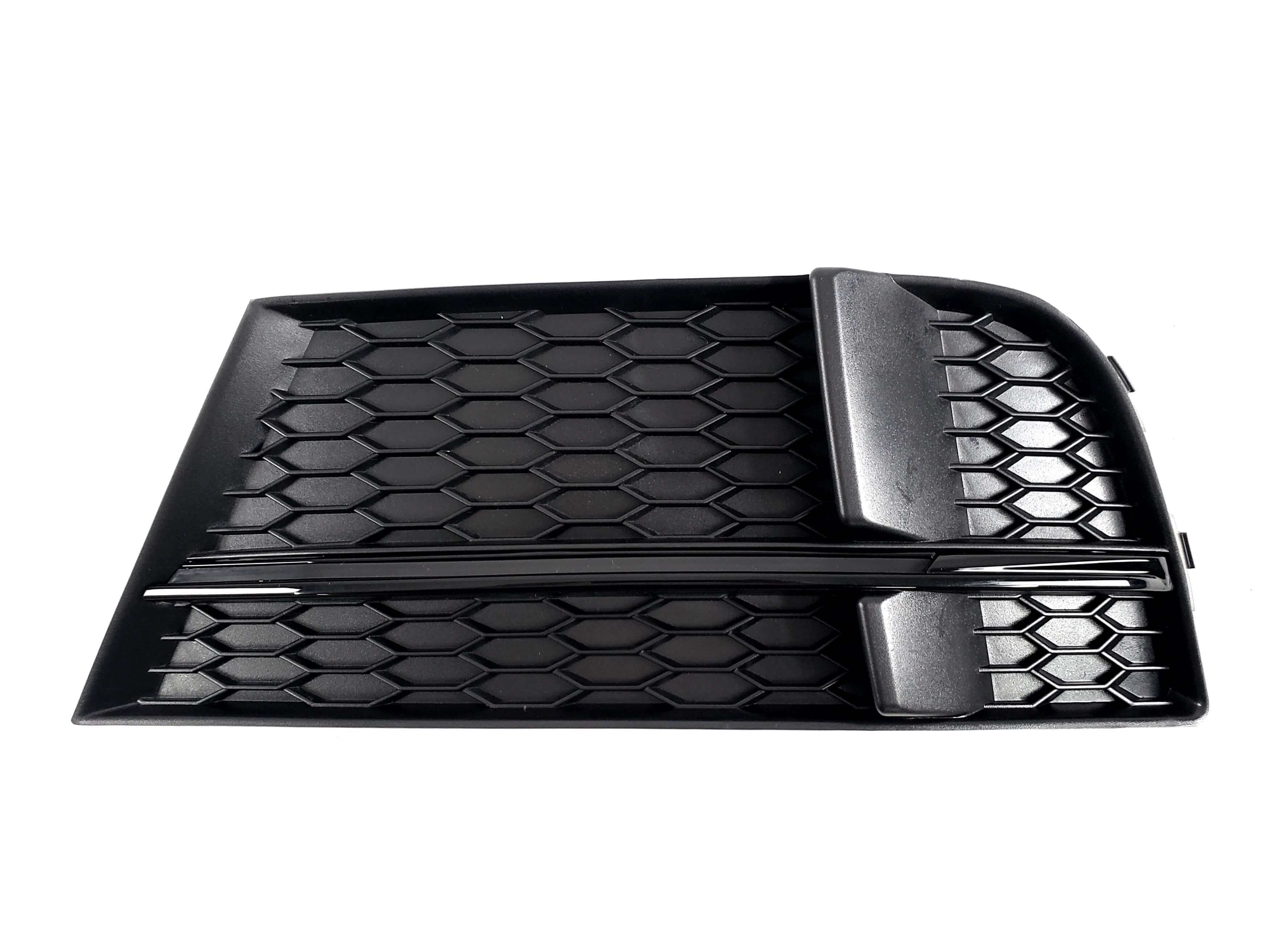 Решітки в бампер Full Black (в стилі S3) S-Line на Audi A3 8V 2016-2020 року 3