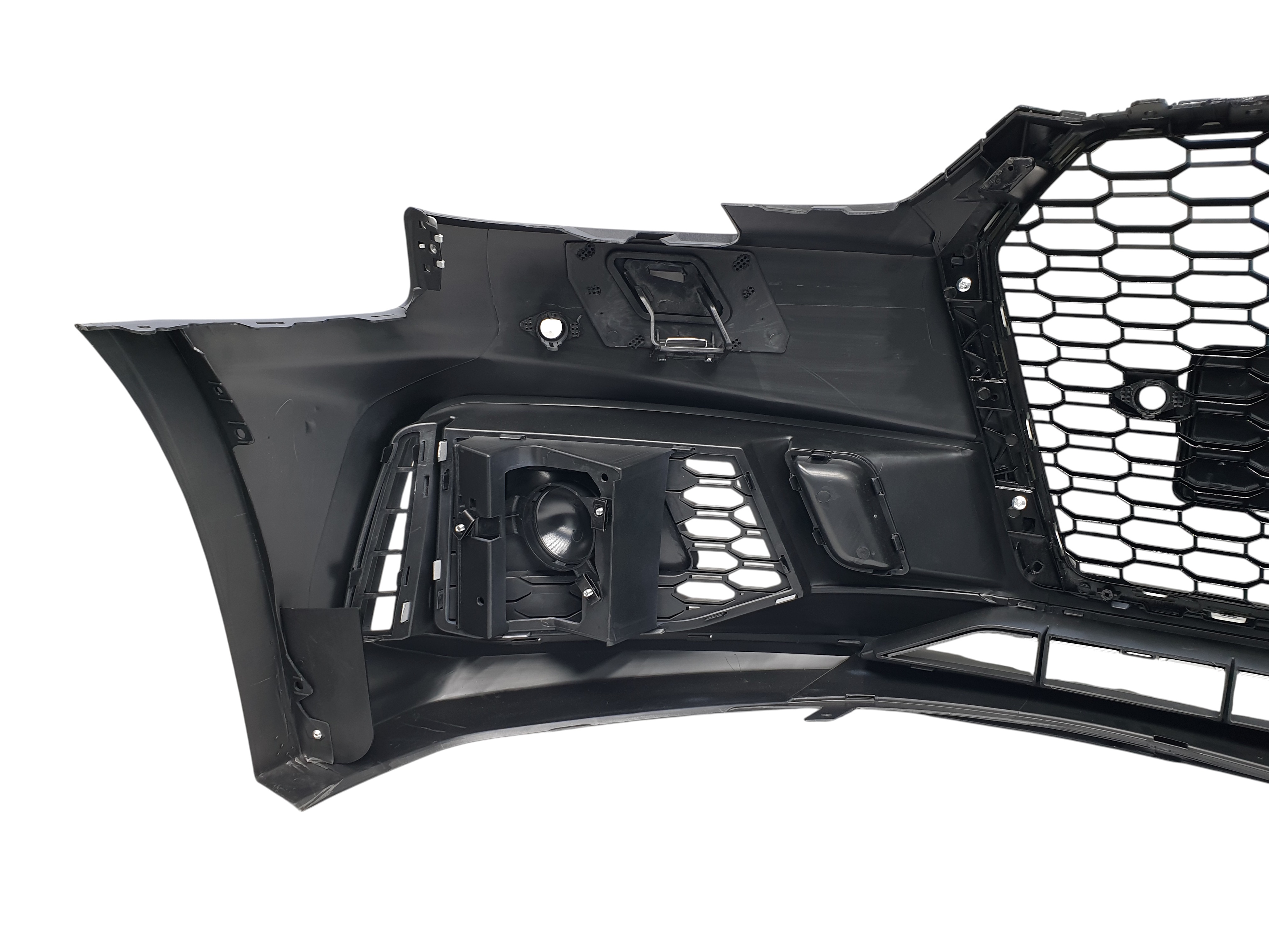 Передній бампер (в стилі RS4 під радари V4) на Audi A4 B9 2015-2019 року 4