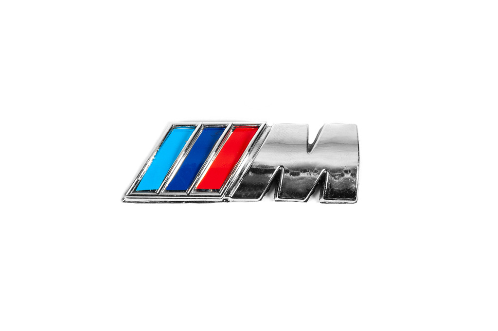Емблема M 71мм на 27мм 2