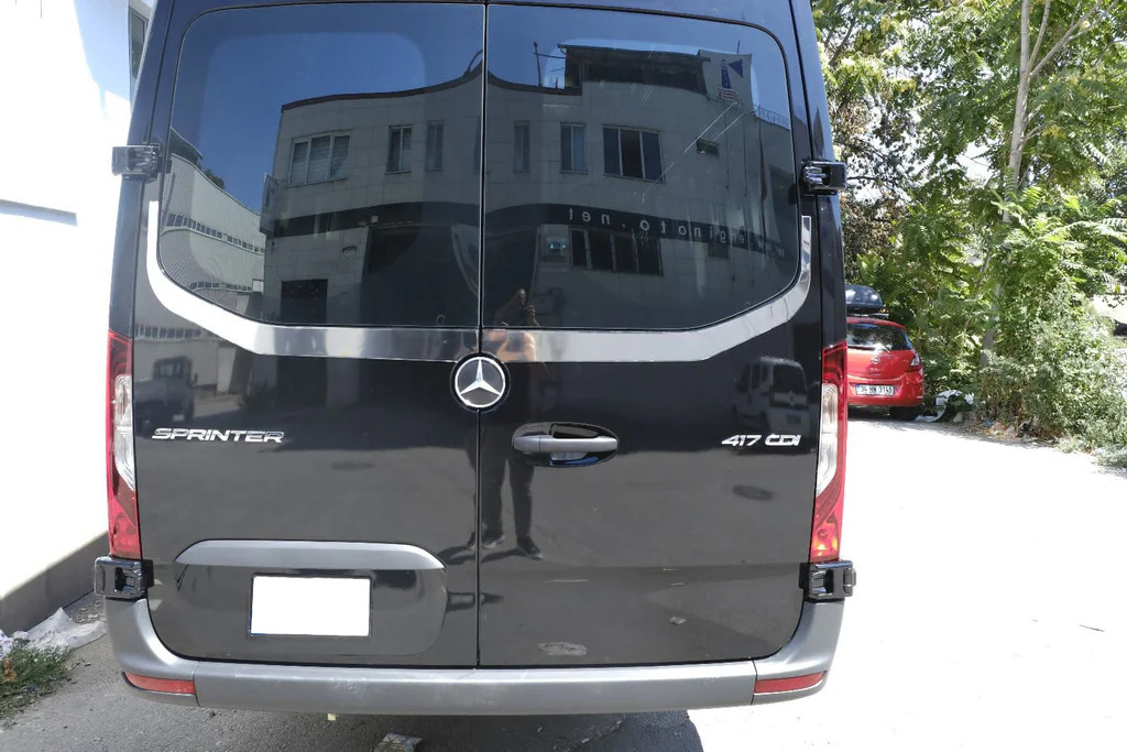 Кромка заднього скла V-2 Carmos (2 шт, нерж) 4