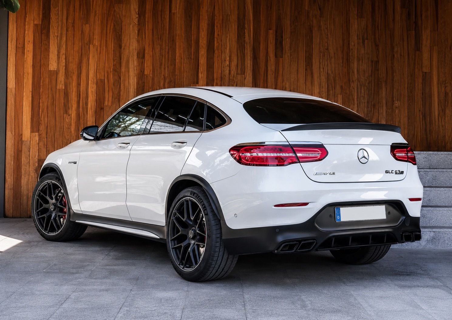 Задній дифузор з насадками Black (Дизайн AMG63) 3