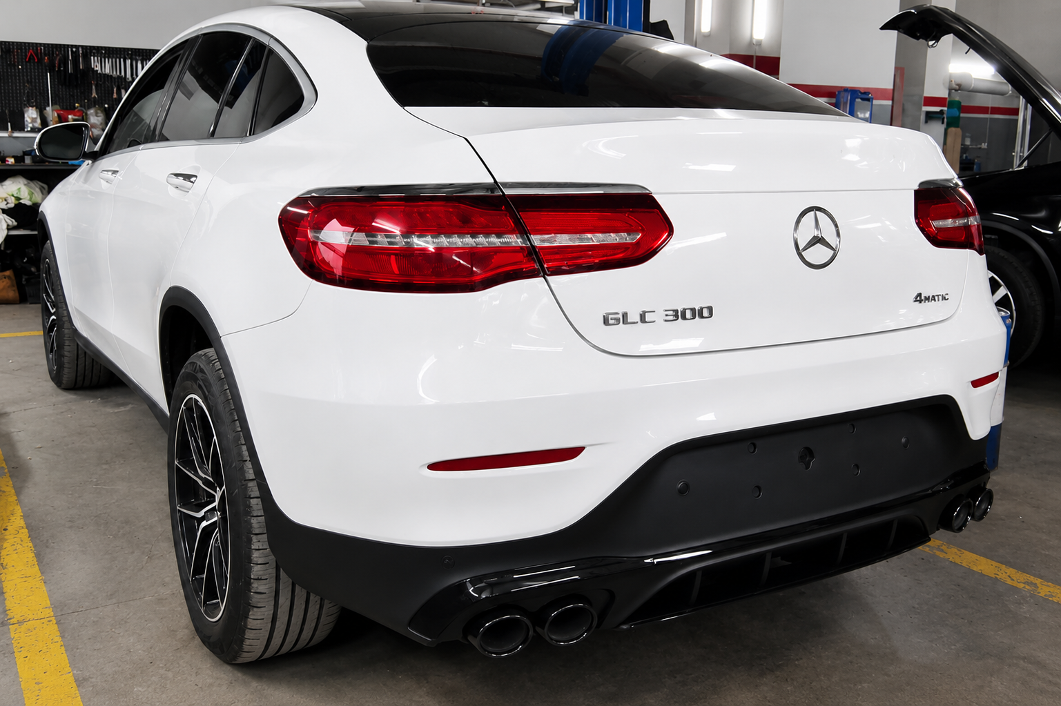 Задній дифузор з насадками (Дизайн AMG43) 2