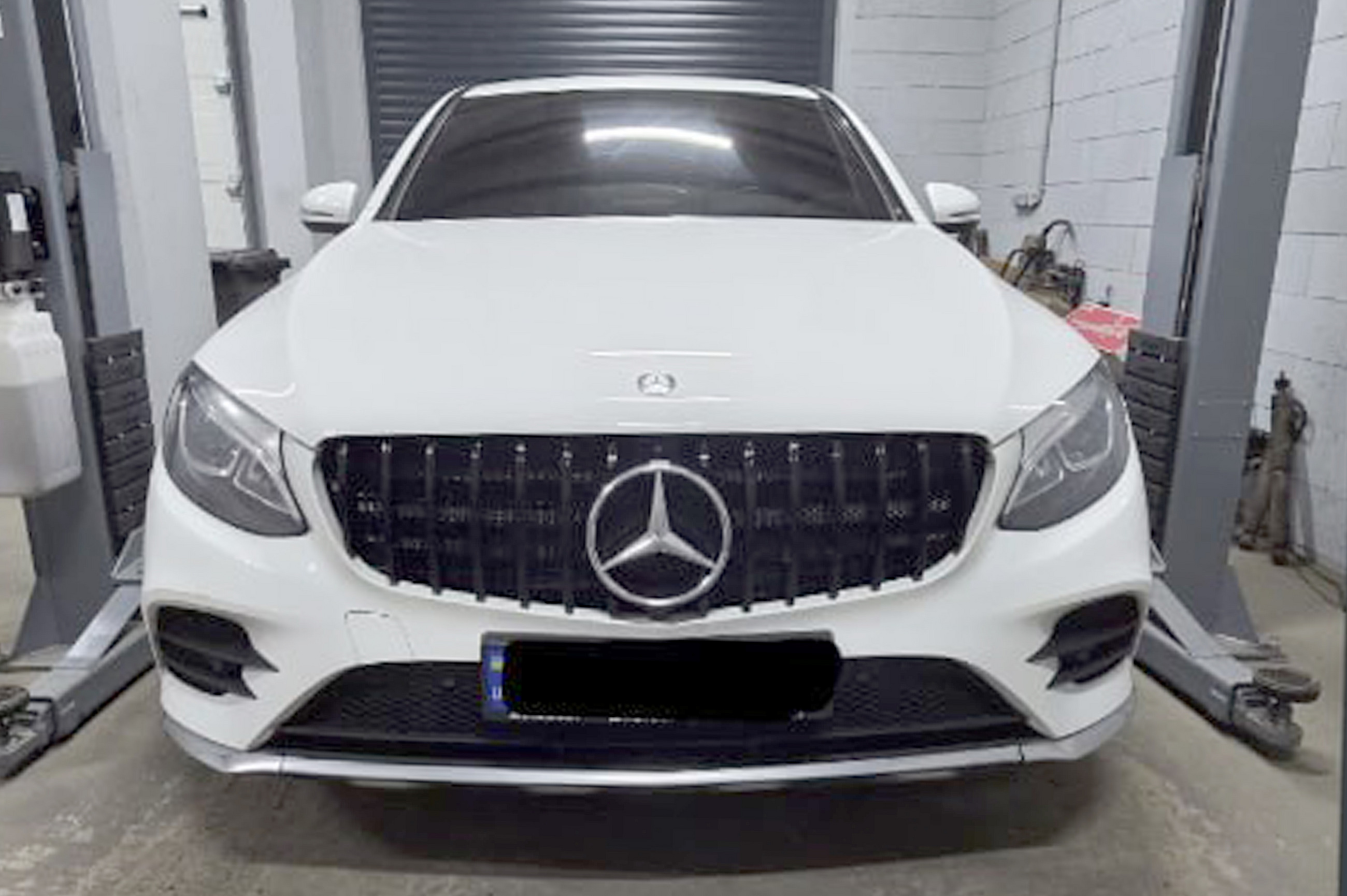 Передня решітка GT Panamericana Black (2015-2019) 3