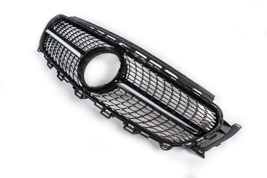 Передня решітка Diamond Black (для Avantgarde/AMG-Line/E43 AMG/E53 AMG 2016-2020) З місцем під камеру 3