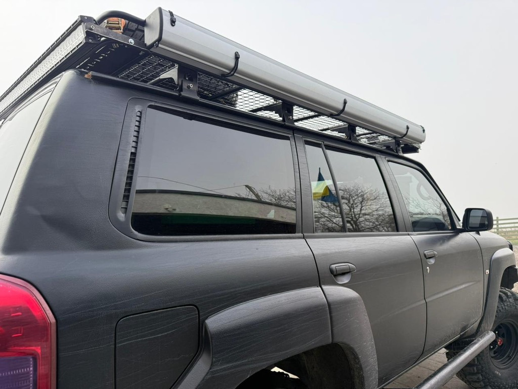 Автомобільна маркіза в алюмінієвому корпусі (Niken) 2 x 2.5 м 2
