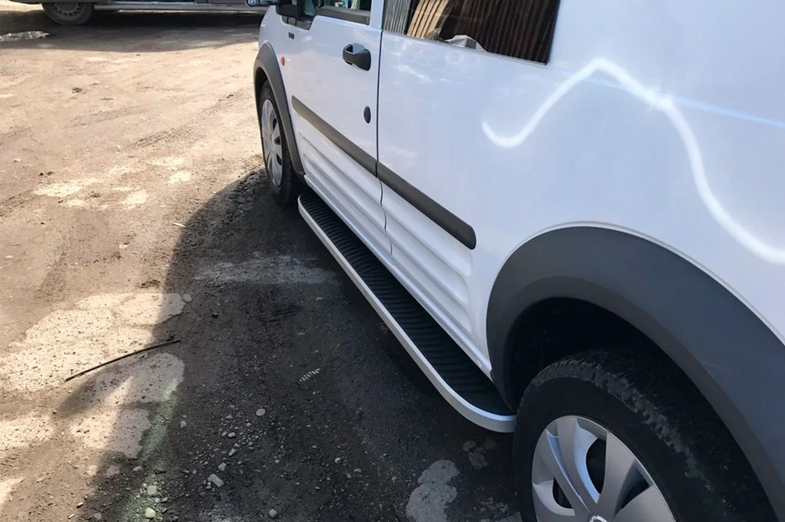 Бокові пороги Tayga (2 шт., Алюміній) Максі база 5