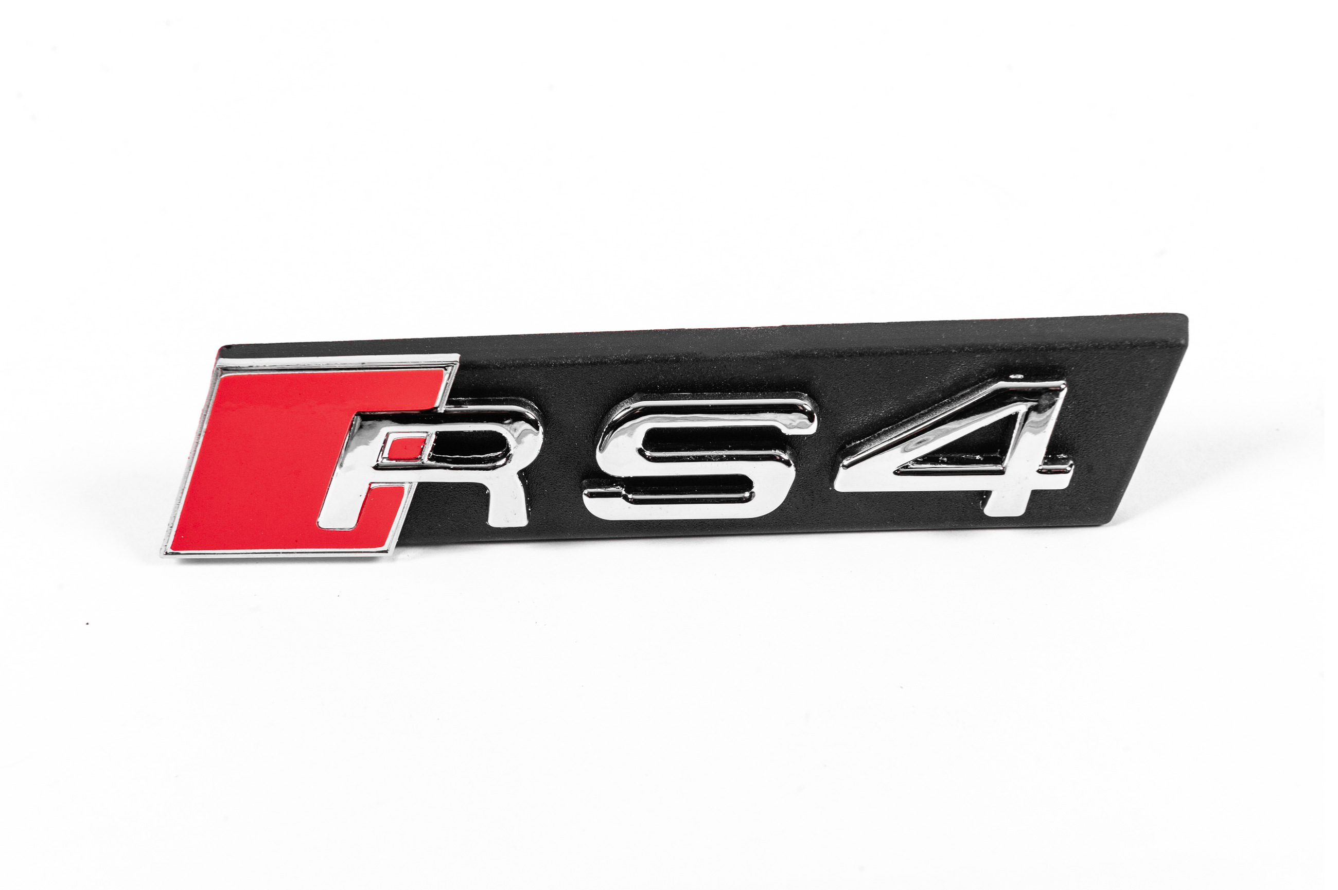 Емблема в решітку RS4