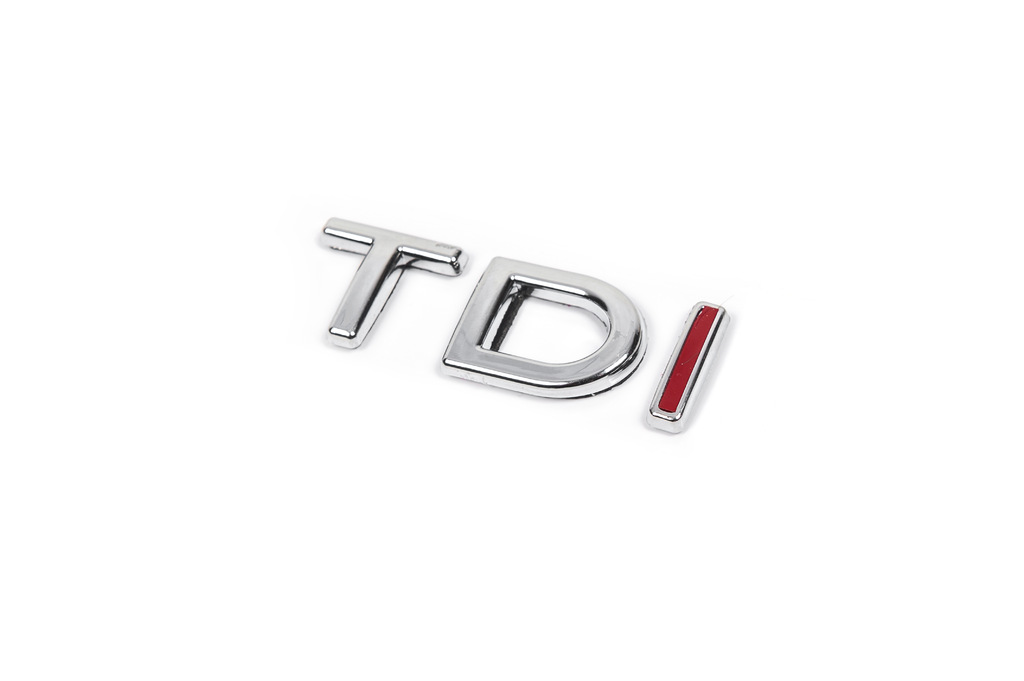 Напис TDI (під оригінал) TD - хром, I - червона 3