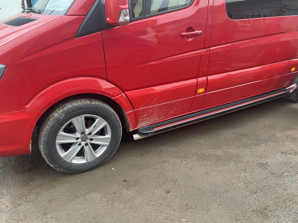 Бокові пороги Maya Red (2 шт., алюміній) Long/ExtraLong 3