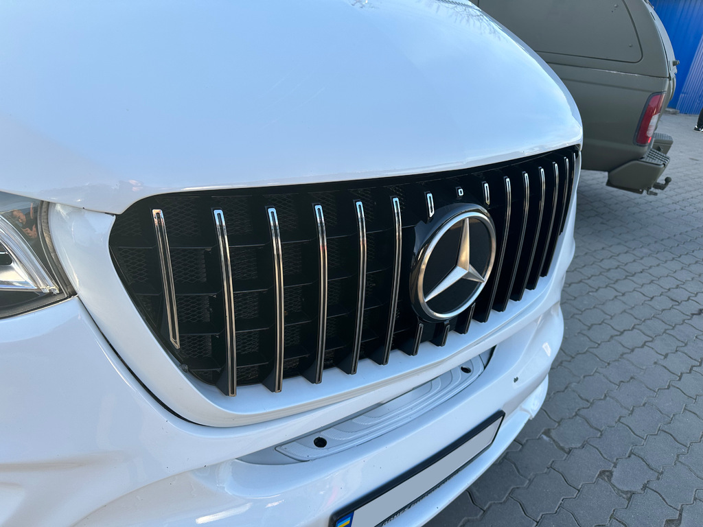Передня решітка Panamericana GT Chrome Premium V1 З рамкою 3