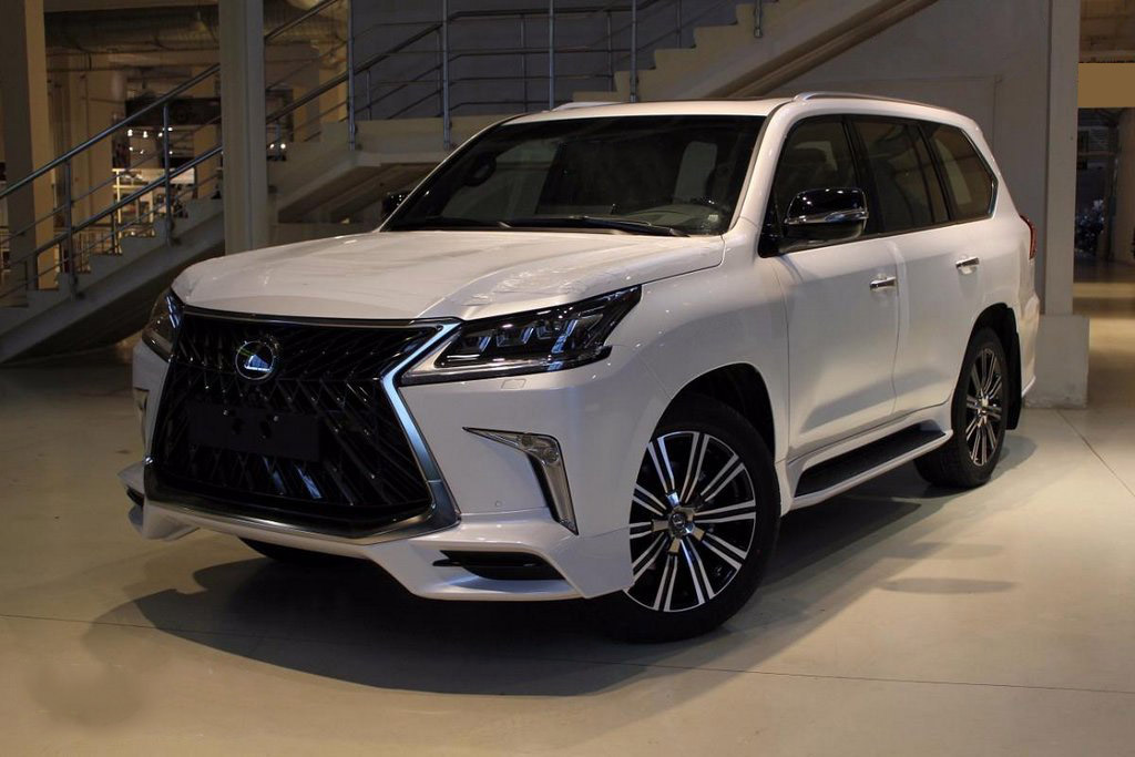 Бокові пороги (дизайн Lexus 2016+) Чорний колір 2